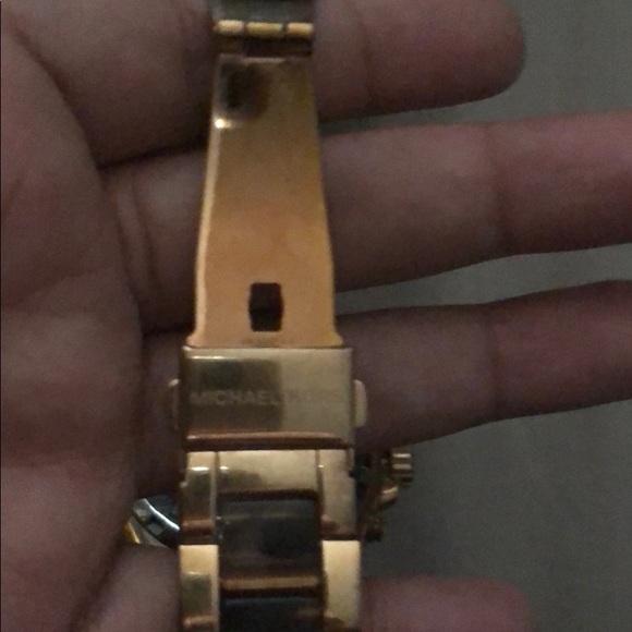 Michael Kors two tone watch - Picture 4 of 5